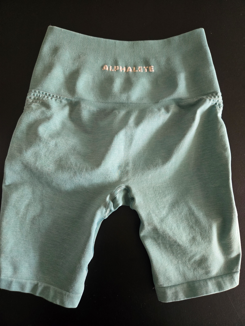 Alphalete Seafoam Bike Shorts with Ribbed Waistband Size Small